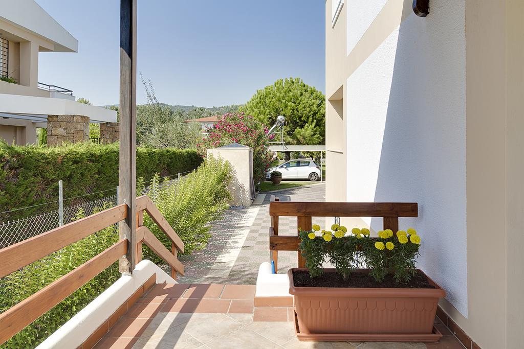 Villa Nefeli Akti Salonikiou B Ágios Nikólaos Extérieur photo