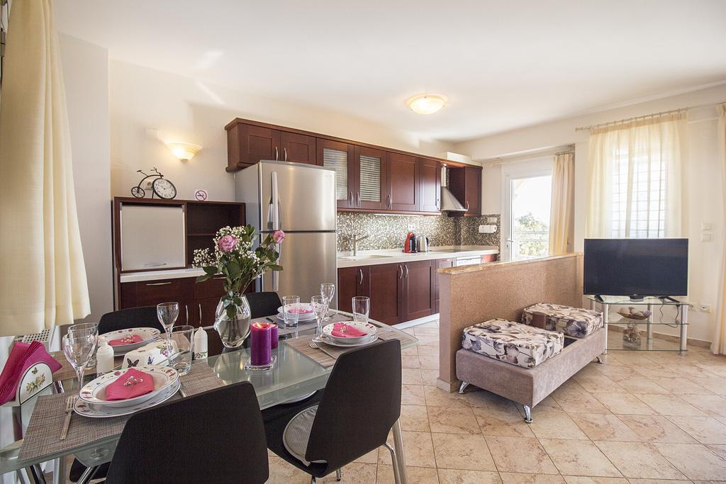 Villa Nefeli Akti Salonikiou B Ágios Nikólaos Extérieur photo