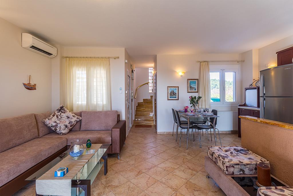 Villa Nefeli Akti Salonikiou B Ágios Nikólaos Extérieur photo