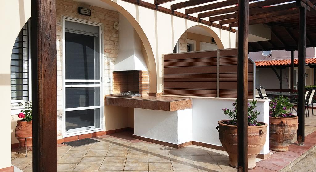 Villa Nefeli Akti Salonikiou B Ágios Nikólaos Extérieur photo